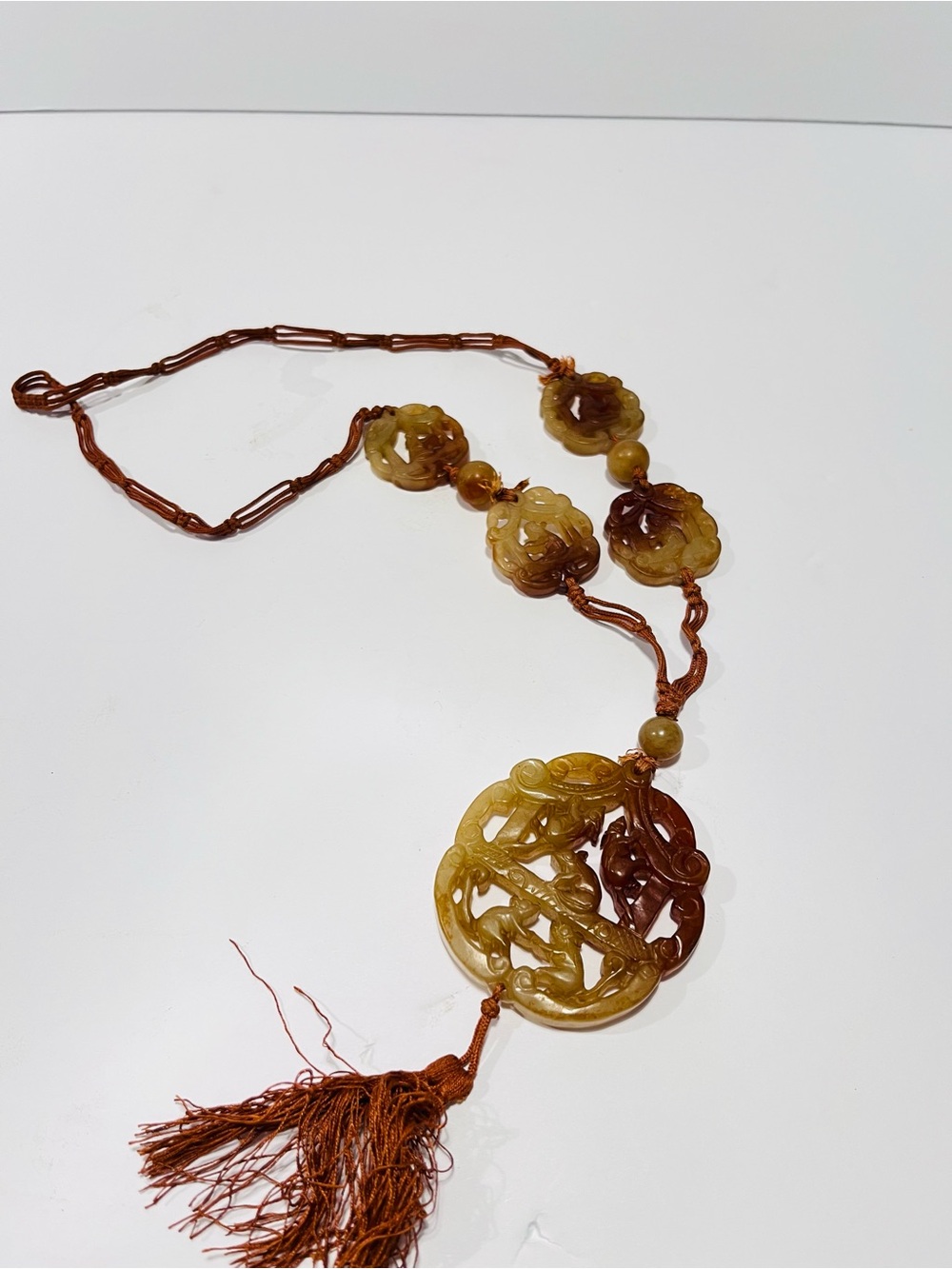 Vintage Asian Hand Carved Jade Necklace 18”